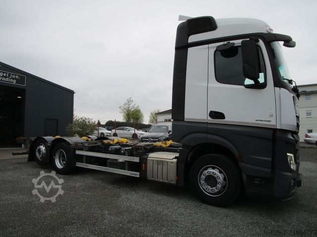LKW-Fahrgestell MERCEDES-BENZ Actros 2548LL 6x2*MP4+Multi+KLIMA+Standart*