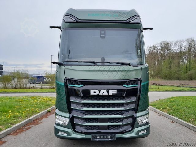 Standard tractor unit DAF FT XG+ 530