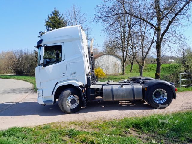 Standard tractor unit DAF FT XF 530 NGD, PXP 4x4