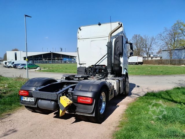 Standard tractor unit DAF FT XF 530 NGD, PXP 4x4
