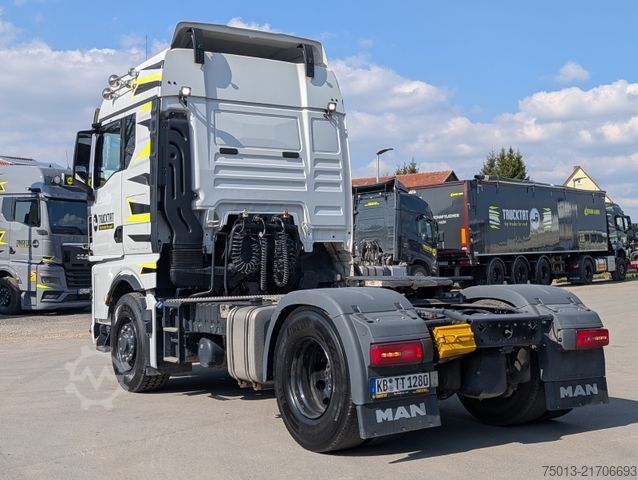 Standard tractor unit MAN TGX 18.520 BL SA 4x4 Hydrodrive, MIETEN?