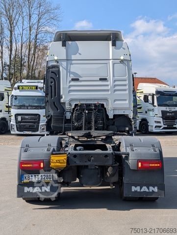 Standard tractor unit MAN TGX 18.520 BL SA 4x4 Hydrodrive, MIETEN?
