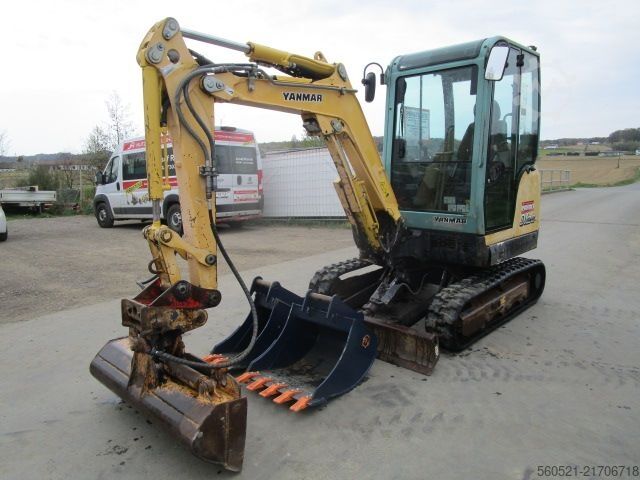 Mini excavators Yanmar SV26 - mechan. Schnellwechsler + 3 Löffel