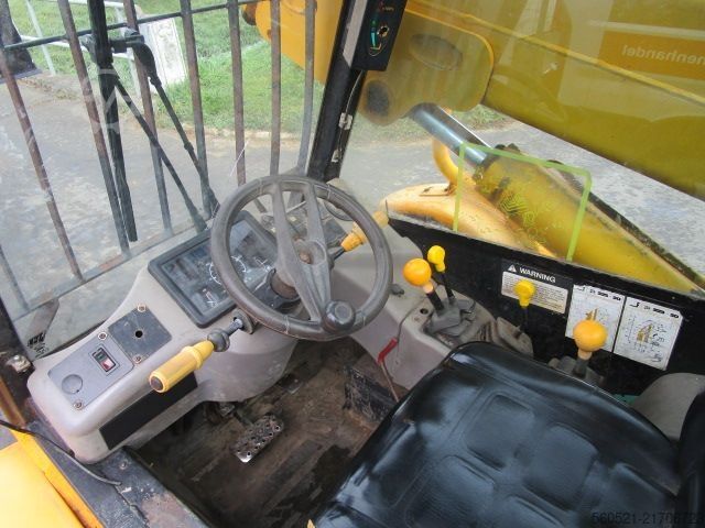 Telehandler / Telescope Forklift JCB 525-50 (2,5 Ton.-5m) mit Palettengabel