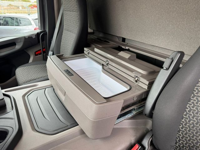 Standard tractor unit SCANIA P 450 * RETARDER  * STANDHEIZUNG * 1 X LIEGE *