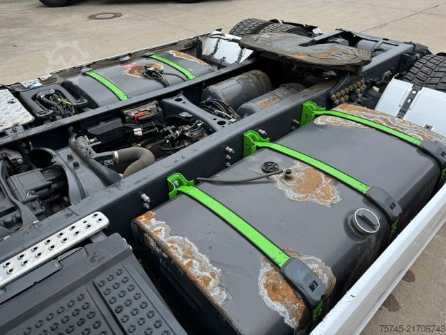 Standard tractor unit SCANIA P 450 * RETARDER * STANDHEIZUNG * 1 X LIEGE *