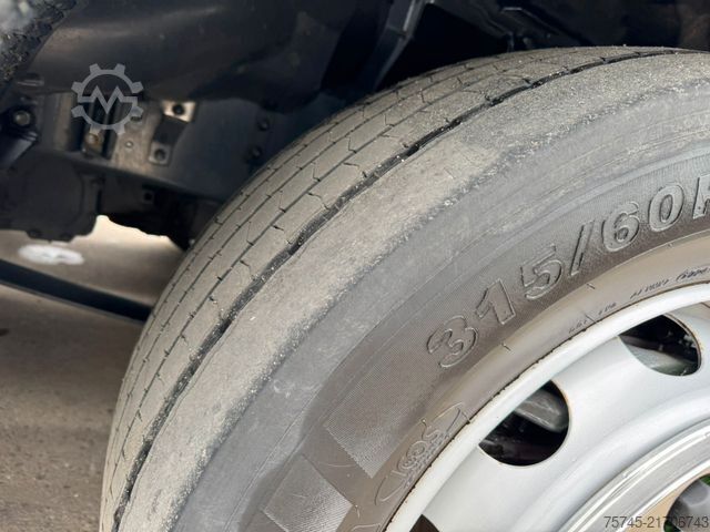 Standard tractor unit SCANIA P 450 * RETARDER * STANDHEIZUNG * 1 X LIEGE *