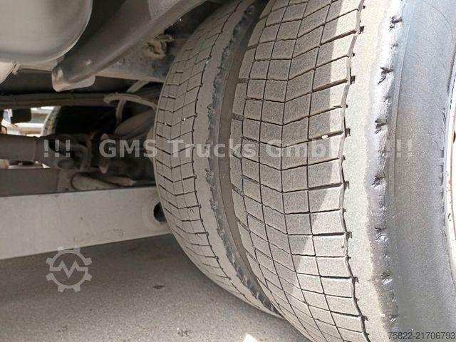 Refrigerated truck MERCEDES-BENZ Atego 1318 /Frigo Cool/ Rohrbahnen Fleisch Meat
