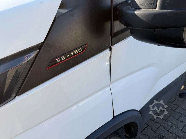 Transporter mit Koffer IVECO Daily 35C16 3,0L Koffer LBW 750kg Euro6E