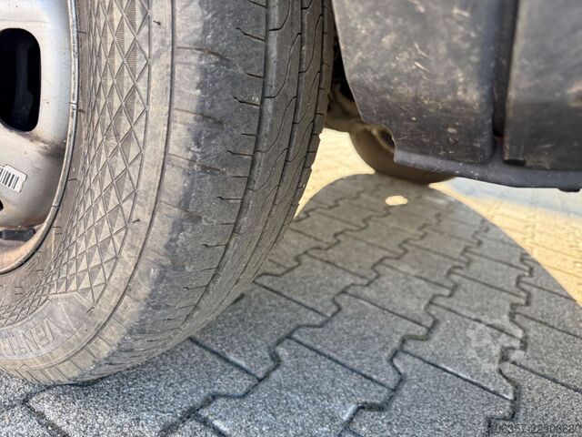 Transporter mit Koffer IVECO Daily 35C16 3,0L Koffer LBW 750kg Euro6E