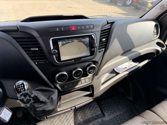Transporter mit Koffer IVECO Daily 35C16 3,0L Koffer LBW 750kg Euro6E Seitent