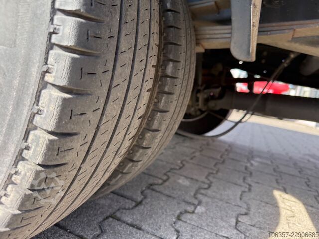 Transporter mit Koffer IVECO Daily 35C16 3,0L Koffer LBW 750kg Euro6E Seitent