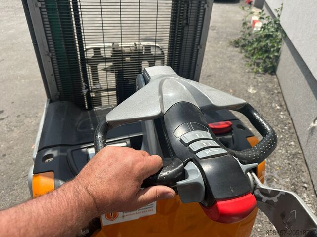 Palettenstapler Still EXV-SF14