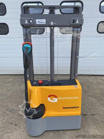 Electric pedestrian stacker, tiller stacker + new battery, pallet truck, electric pallet truck, till JUNGHEINRICH EJC M10 - G 115-250ZT
