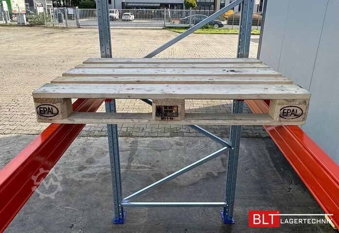 Heavy-duty shelf ca. 14 lfm. Palettenregale H: 350cm Fachlast: 3000 kg , 45 Palettenplätze