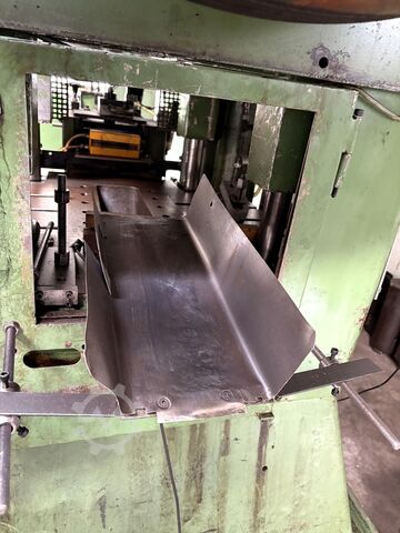 Automatic punching machine RASTER 60 NL-4 S