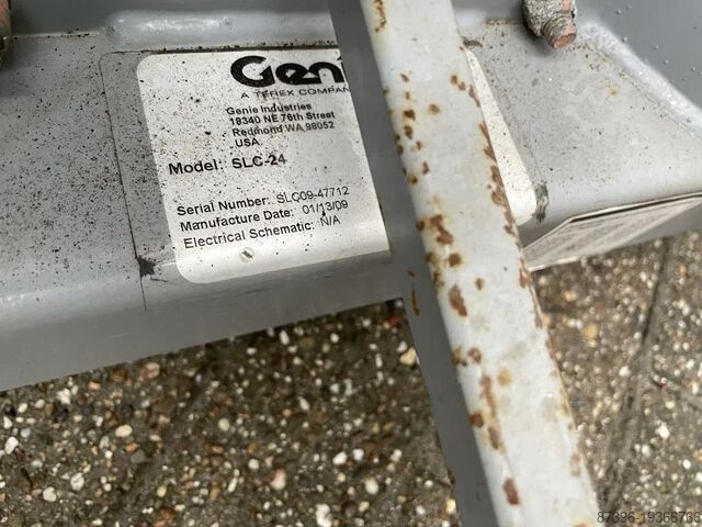 Bauaufzug Genie SLC-24 Materiaallift kanaallift