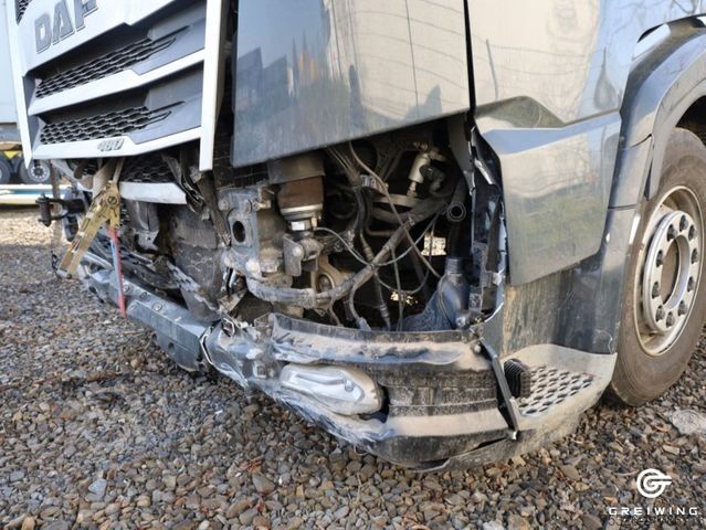 Standard tractor unit DAF XG 480 FT UNFALL