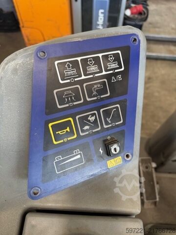 Ride On Sweeper Nilfisk BR 950CS