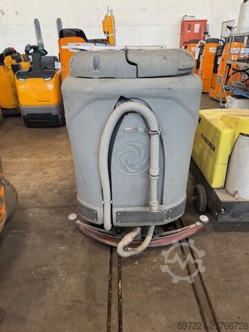 Ride On Sweeper Nilfisk BR 950CS