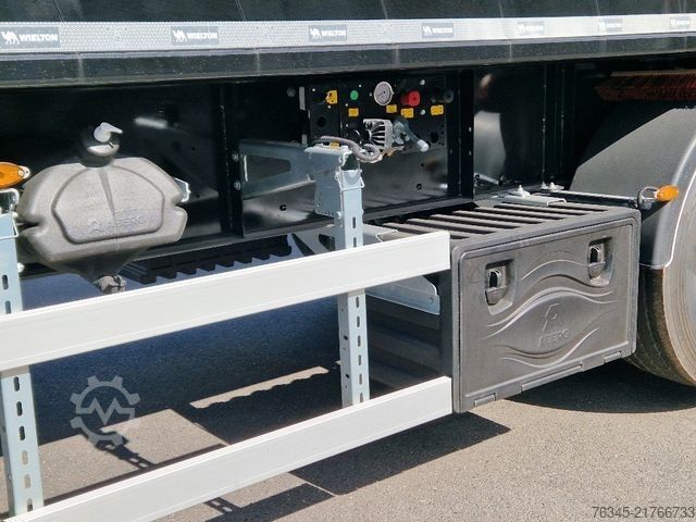 Tipper semitrailer WIELTON Alu-Kastenmulde 51m³  BULK Master BLACK Edition