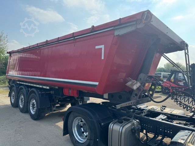 Tipper semitrailer SCHMITZ CARGOBULL SKI 24, Alumulde, guter Zustand