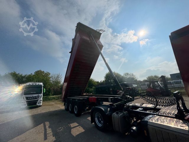Tipper semitrailer SCHMITZ CARGOBULL SKI 24, Alumulde, guter Zustand