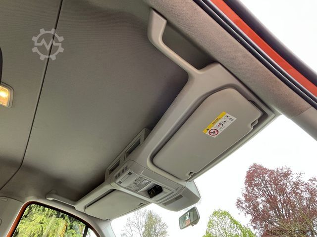 Transporter mit Kipper VW CRAFTER 2,0 TDI 4 MOTION DoKa 3-SEITENKIPPER AHK