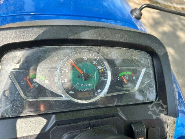 Tractor New Holland /Iseki/Kubota/Solis S26 9+9 Traktor