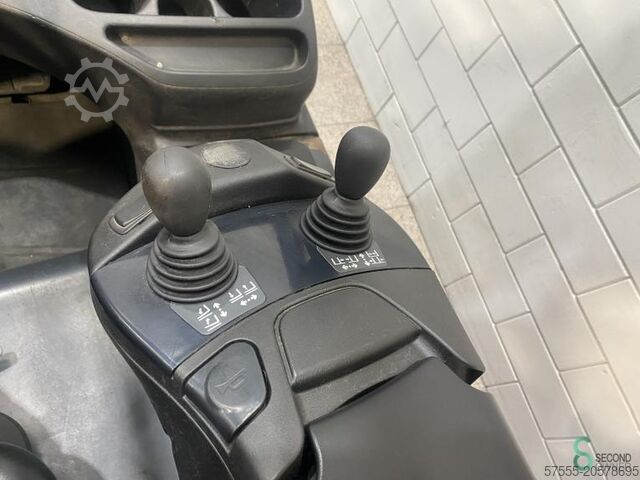 Forklift Linde E50HL-01