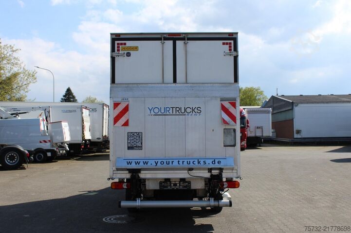 Refrigerator body van Renault Master CX 300 Tiefkühlkoffer 3-Sitze Türen+LBW