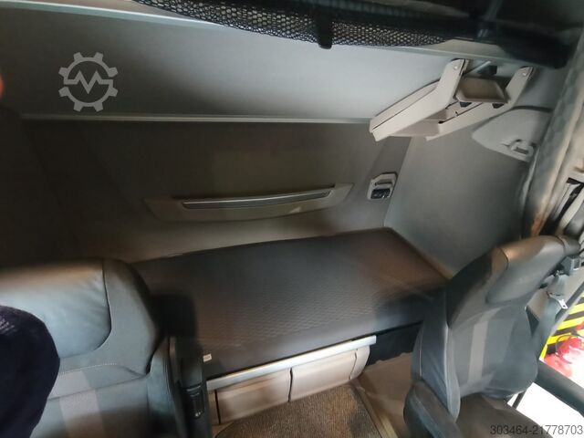 Standard tractor unit DAF XG+ 530 Garanzia DAF First Choise