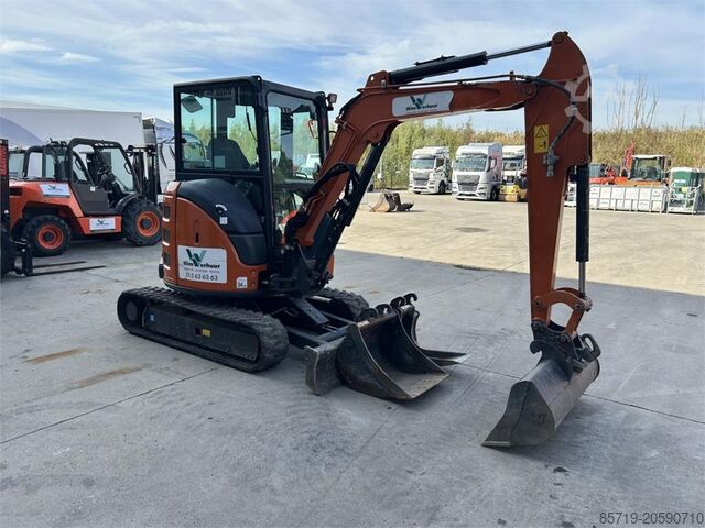 Mini excavator Hitachi ZX33U-6 (7740)