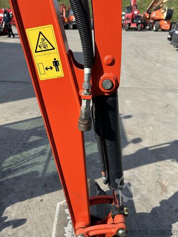 Mini excavator Kubota KX019-4 (8684)