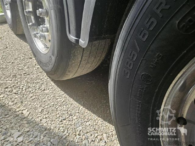 Open semitrailer with tarp Schmitz Cargobull Semitrailer Curtainsider Standard