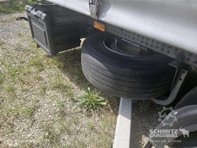 Open semitrailer with tarp Schmitz Cargobull Semitrailer Curtainsider Standard