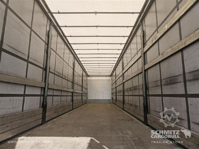 Auflieger mit Pritsche & Plane Schmitz Cargobull Semitrailer Curtainsider Standard