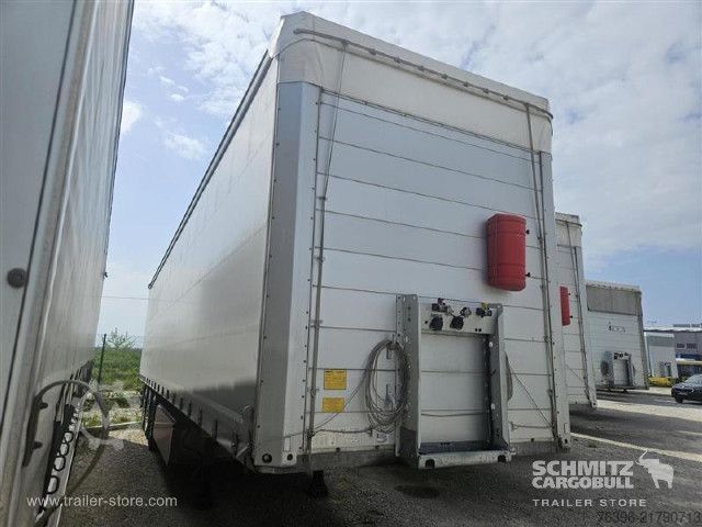 Open semitrailer with tarp Schmitz Cargobull Semitrailer Curtainsider Standard
