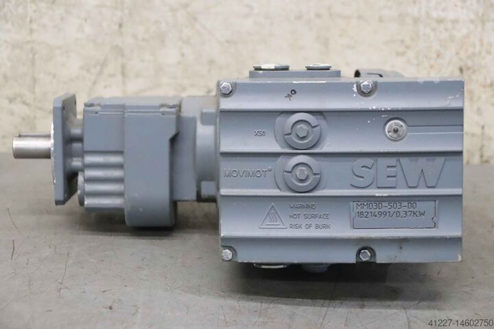 Geared motor 0.37/0.074 kW 25 - 280 rpm SEW-Eurodrive RF07 DRS71S4/MM03 MM07D-503-00