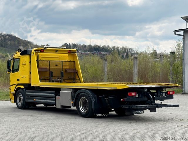 Wrecker VOLVO FM 330 * ABSCHLEPPWAGEN 6,00 m * TOPZUSTAND