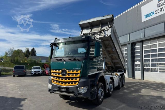 Tipper truck MERCEDES-BENZ Arocs 4151 8x4 Moser