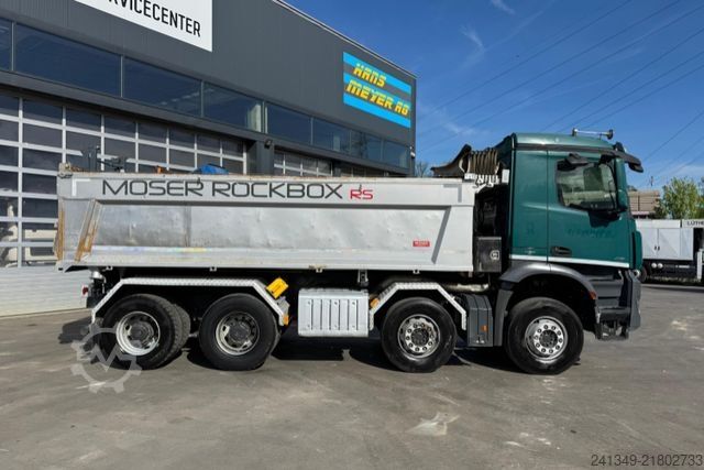 Tipper truck MERCEDES-BENZ Arocs 4151 8x4 Moser