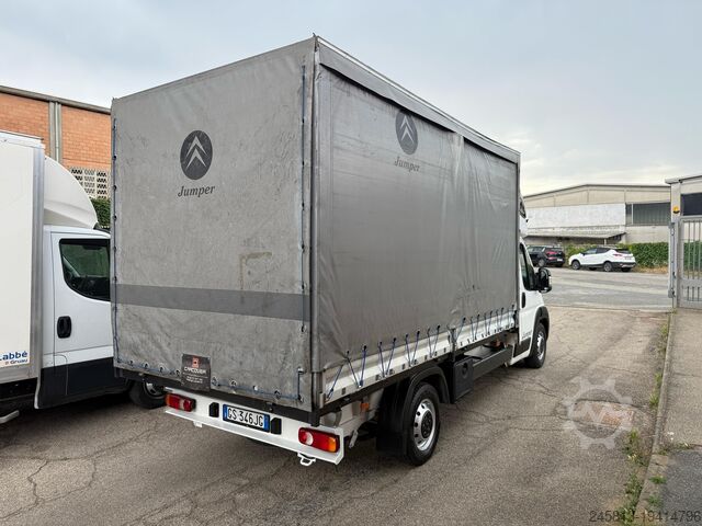Curtain-sided van Citroen Jumper