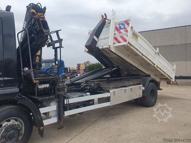 Crane truck Mercedes-Benz Atego 1928