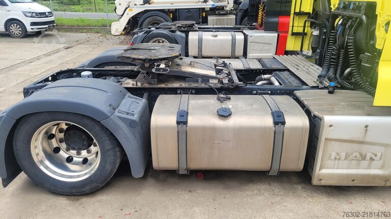 Volume truck tractor MAN 18.510 XXLMega Motor 420 tkm Hubkupplung