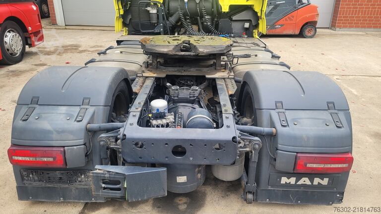 Volume truck tractor MAN 18.510 XXLMega Motor 420 tkm Hubkupplung