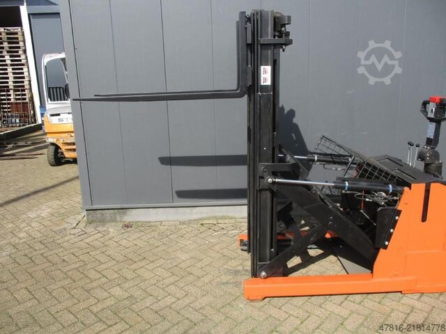 High lifting pallet truck TOYOTA RWE120