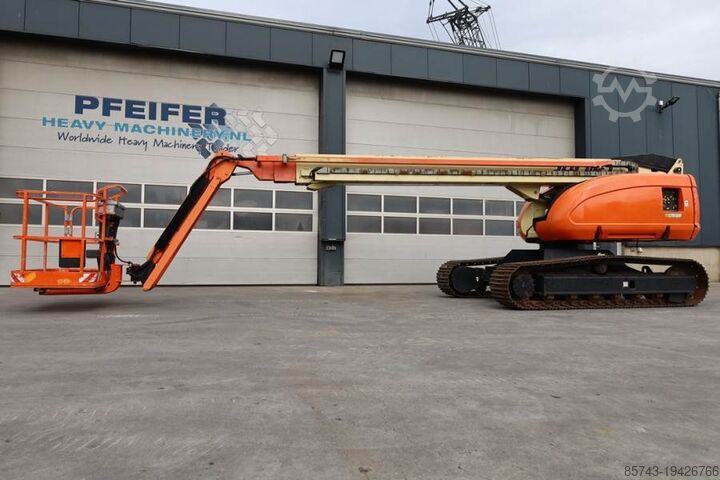 Telescopic boom lift JLG 660SJC Diesel, Steel Tracks, 20m Working Height, 1