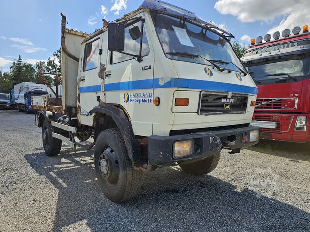 Truck with flatbed (open) MAN VW-MAN 8.150 FAE G90 4x4 Doppelkabine