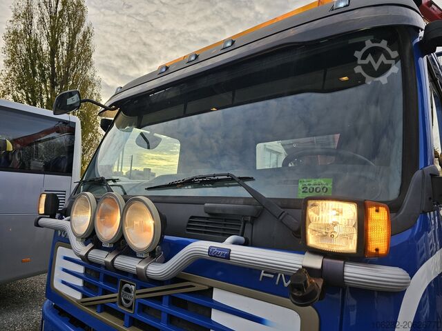 Three-way tipper truck Volvo FM9 340HP Kran FASSI F95A.24 Blatt/Blatt